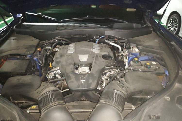 Used Maserati Levante 2019 3.0T Standard Version China VI Engine Bay