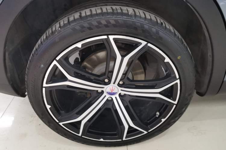 Used Maserati Levante 2019 3.0T Standard Version China V Emission Standard Exterior 5