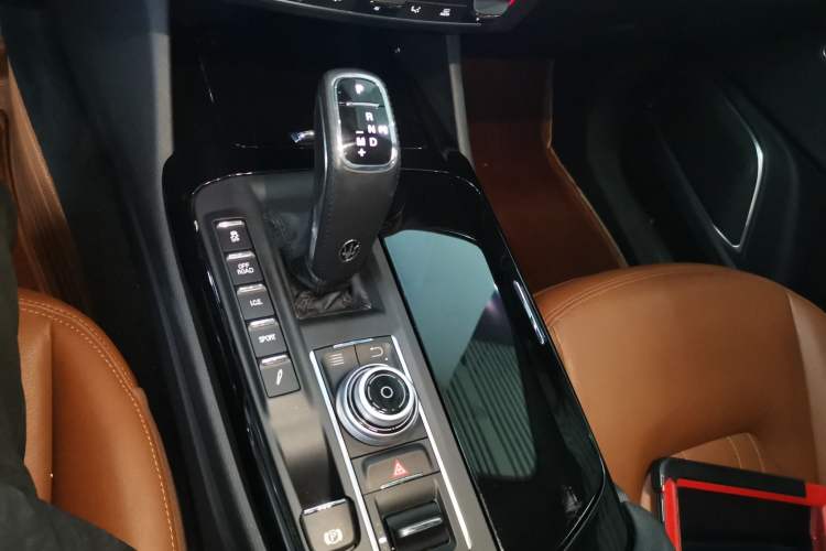 Used Maserati Levante 2019 3.0T Standard Version China V Emission Standard Gear Lever