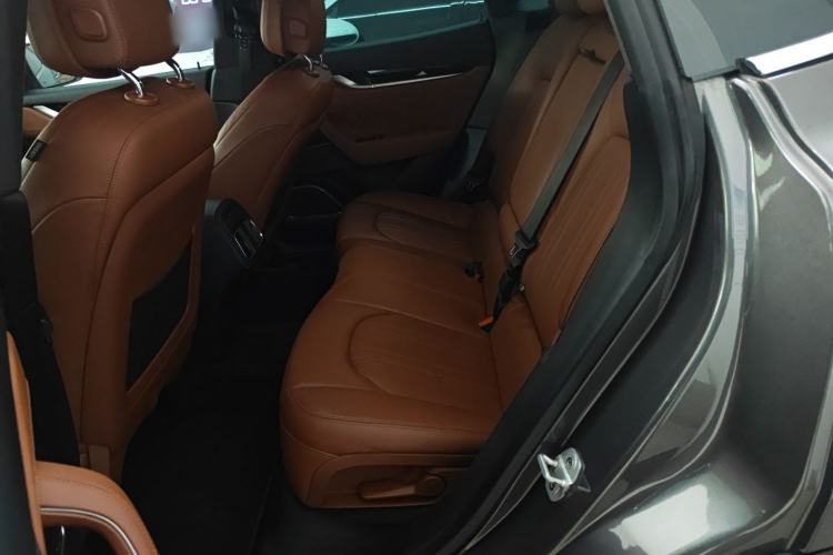 Used Maserati Levante 2019 3.0T Standard Version China VI Interior 4
