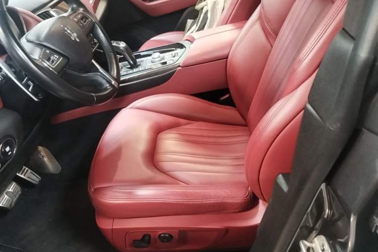 Used Maserati Levante 2019 3.0T Standard Version China VI Left Front Seat