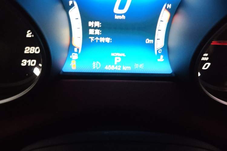 Used Maserati Levante 2019 3.0T Standard Version China VI Odometer Close Up