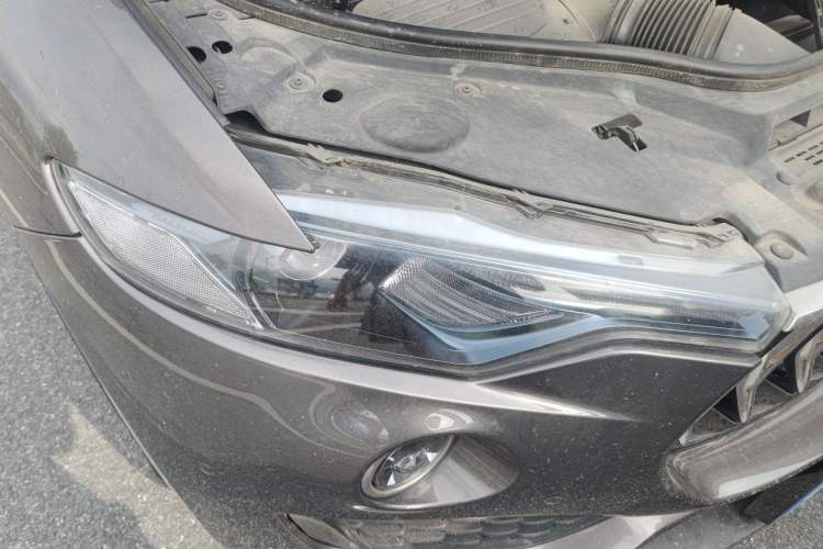 Used Maserati Levante 2019 3.0T Standard Version China VI Right Front Headlight