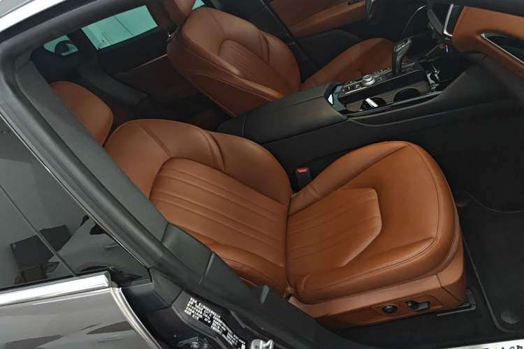 Used Maserati Levante 2019 3.0T Standard Version China VI Right Front Seat