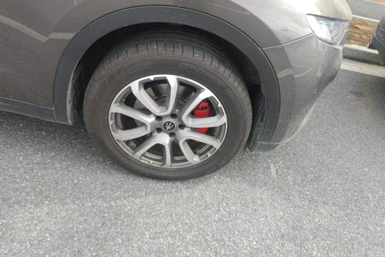 Used Maserati Levante 2019 3.0T Standard Version China VI Right Front Wheel Hub