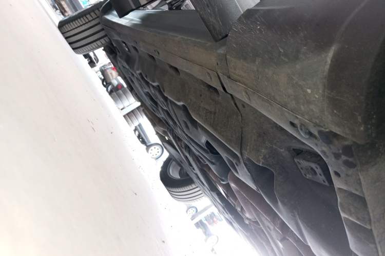 Used Maserati Levante 2019 3.0T Standard Version China VI Right Side Sill