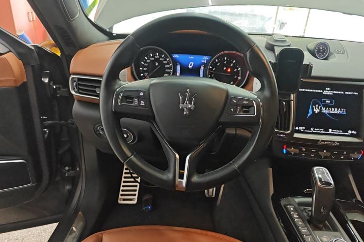Used Maserati Levante 2019 3.0T Standard Version China VI Steering Wheel