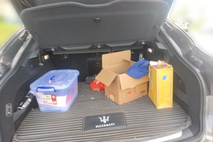 Used Maserati Levante 2019 3.0T Standard Version China VI Trunk