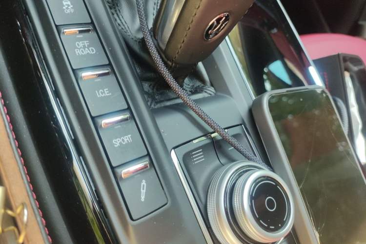 Used Maserati Levante 2019 3.0T Standard Version China V Emission Standard Vehicle Key