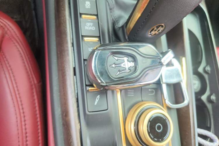 Used Maserati Levante 2019 3.0T Standard Version China VI Vehicle Key