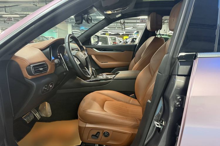 Used Maserati Levante 2019 3.0T Standard Version China VI Interior 1
