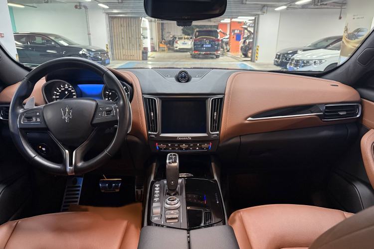 Used Maserati Levante 2019 3.0T Standard Version China VI Interior 3