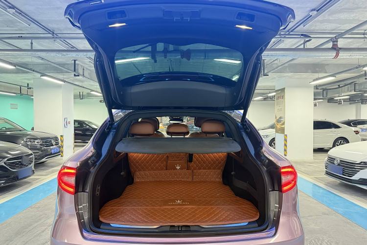Used Maserati Levante 2019 3.0T Standard Version China VI Interior 9