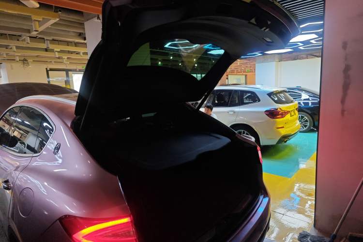 Used Maserati Levante 2019 3.0T Standard Version China VI Trunk