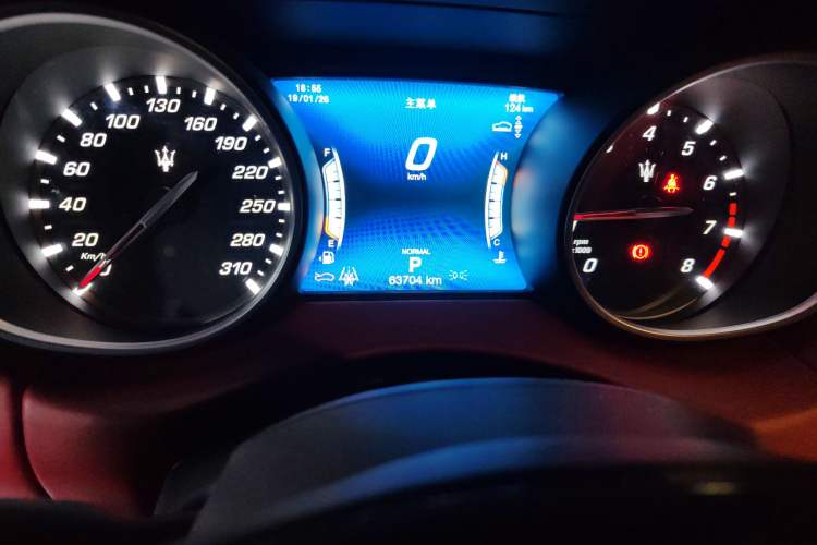 Used Maserati Levante 2019 3.0T Standard Version China VI Odometer Close Up