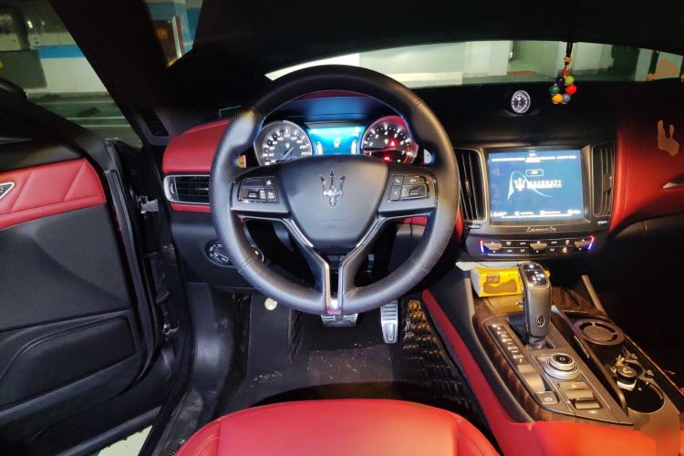 Used Maserati Levante 2019 3.0T Standard Version China VI Steering Wheel