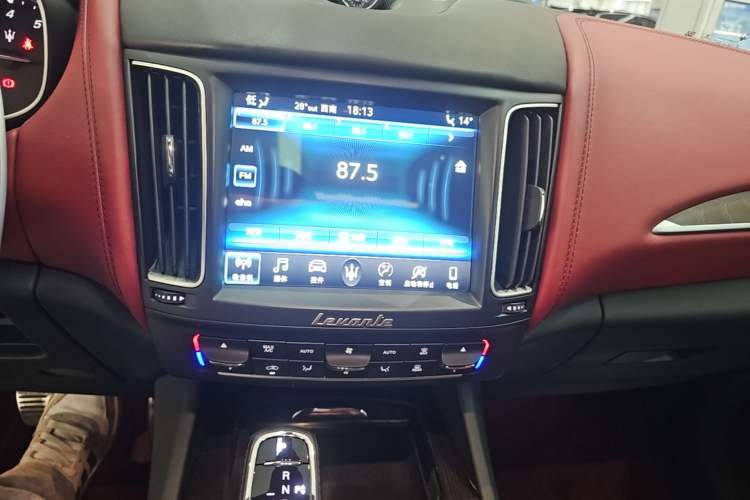 Used Maserati Levante 2019 3.0T Luxury Edition China VI Standard Audio And AC Panel