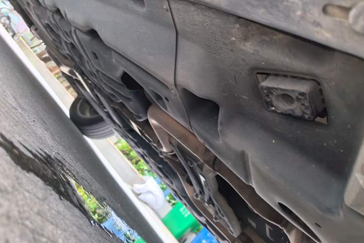 Used Maserati Levante 2019 3.0T Standard Version China V Emission Standard Chassis Front Right