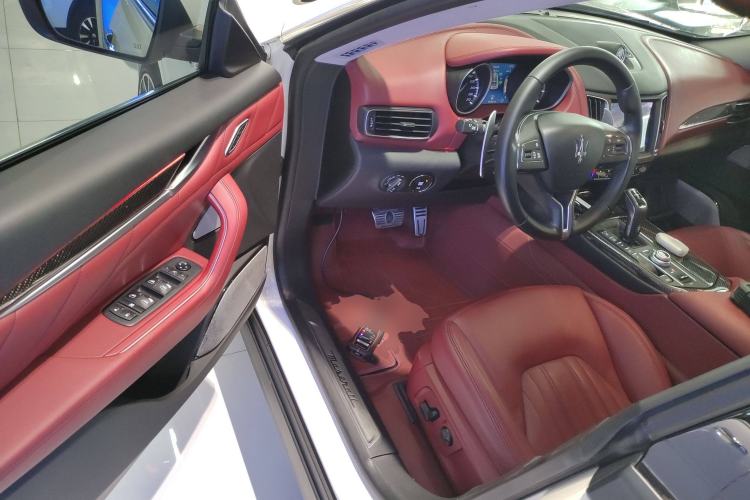 Used Maserati Levante 2019 3.0T Standard Version China VI Driver Seat