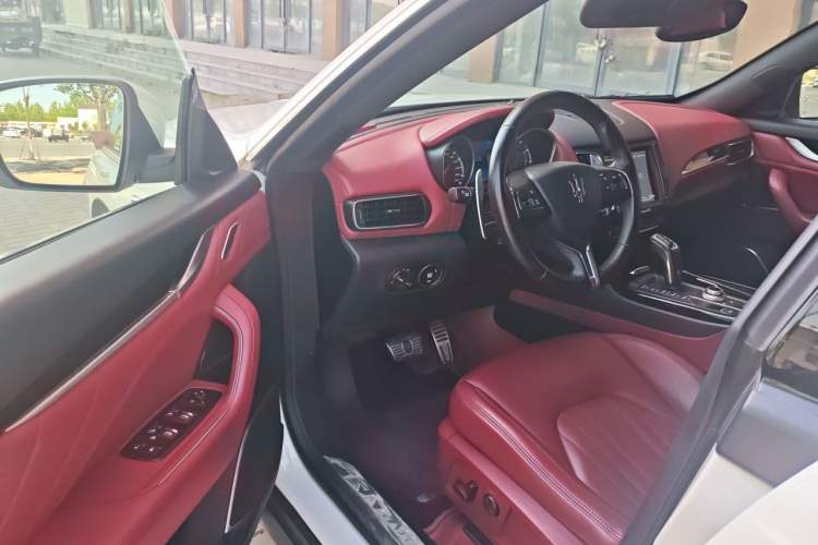 Used Maserati Levante 2019 3.0T Standard Version China VI Driver Seat