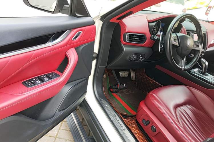 Used Maserati Levante 2019 3.0T Standard Version China VI Driver Seat