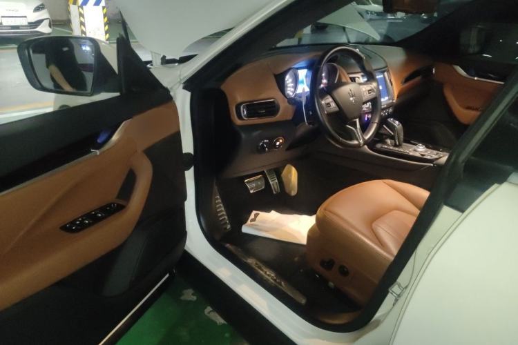 Used Maserati Levante 2019 3.0T Standard Version China VI Driver Seat
