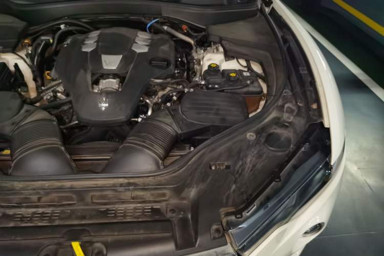 Used Maserati Levante 2019 3.0T Standard Version China VI Engine Bay Left