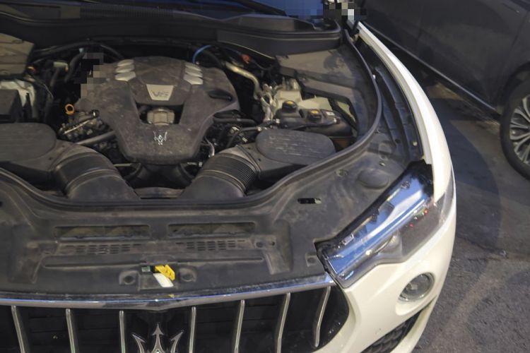 Used Maserati Levante 2019 3.0T Standard Version China V Emission Standard Engine Bay Left