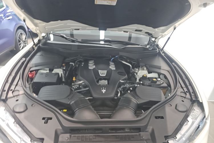 Used Maserati Levante 2019 3.0T Luxury Edition China VI Standard Engine Bay