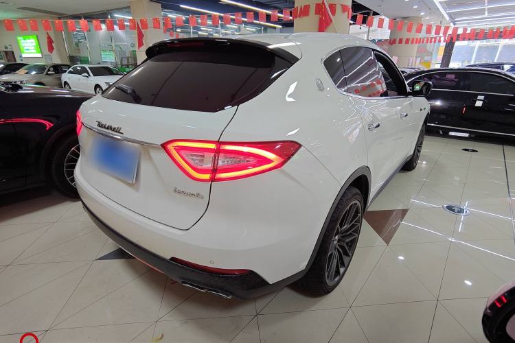 Used Maserati Levante 2019 3.0T Standard Version China VI Exterior 4