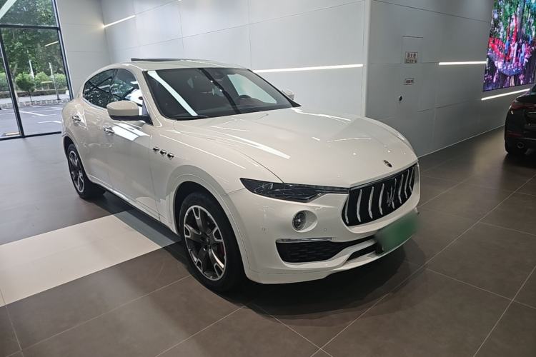 Used Maserati Levante 2019 3.0T Luxury Edition China VI Standard Front Right 45 Deg
