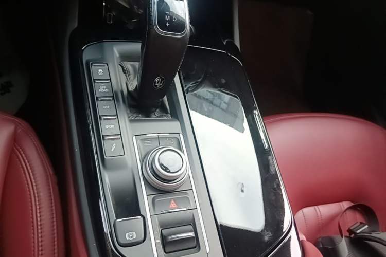 Used Maserati Levante 2019 3.0T Standard Version China V Emission Standard Gear Lever