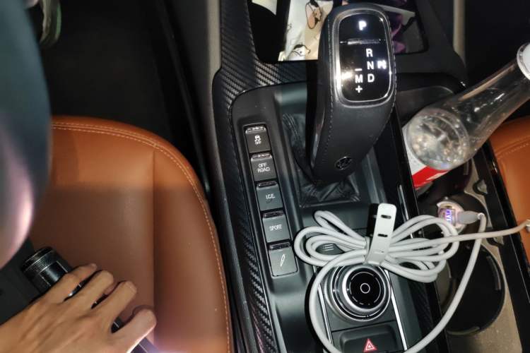 Used Maserati Levante 2019 3.0T Standard Version China VI Gear Lever