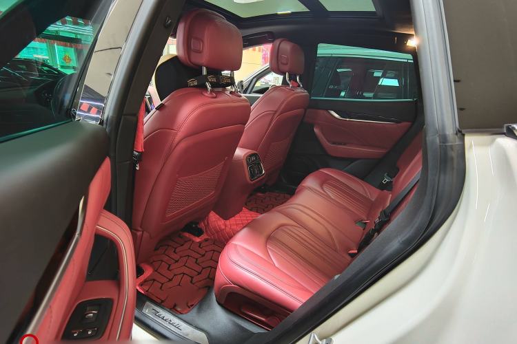 Used Maserati Levante 2019 3.0T Standard Version China VI Interior 2