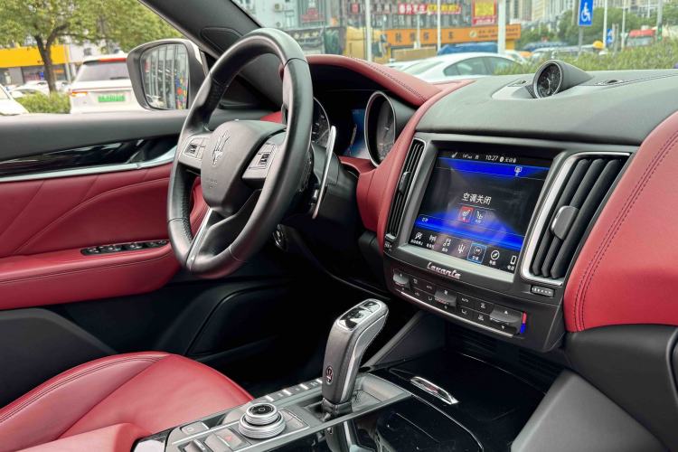 Used Maserati Levante 2019 3.0T Standard Version China V Emission Standard Interior 6