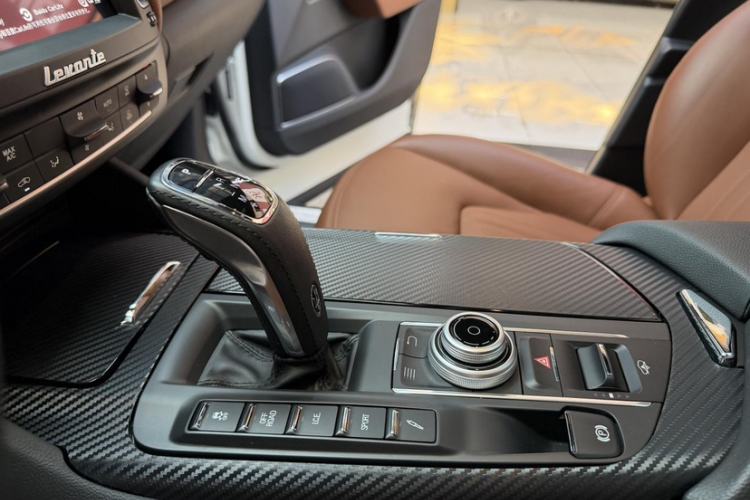 Used Maserati Levante 2019 3.0T Standard Version China VI Interior 7