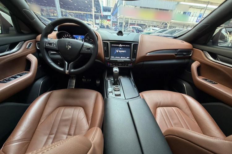 Used Maserati Levante 2019 3.0T Standard Version China VI Interior 9