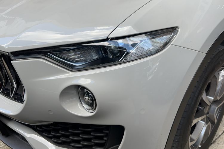 Used Maserati Levante 2019 3.0T Standard Version China VI Left Front Headlight