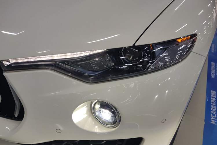 Used Maserati Levante 2019 3.0T Standard Version China VI Left Front Headlight