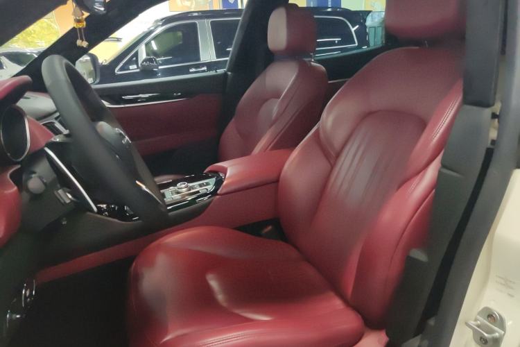Used Maserati Levante 2019 3.0T Standard Version China VI Left Front Seat