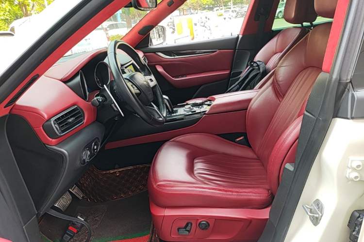Used Maserati Levante 2019 3.0T Standard Version China VI Left Front Seat