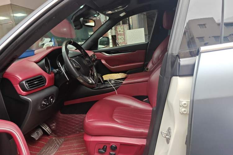 Used Maserati Levante 2019 3.0T Standard Version China VI Left Front Seat