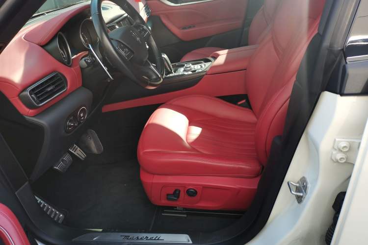 Used Maserati Levante 2019 3.0T Standard Version China VI Left Front Seat