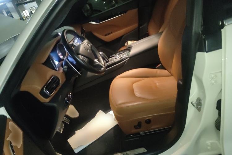 Used Maserati Levante 2019 3.0T Standard Version China VI Left Front Seat