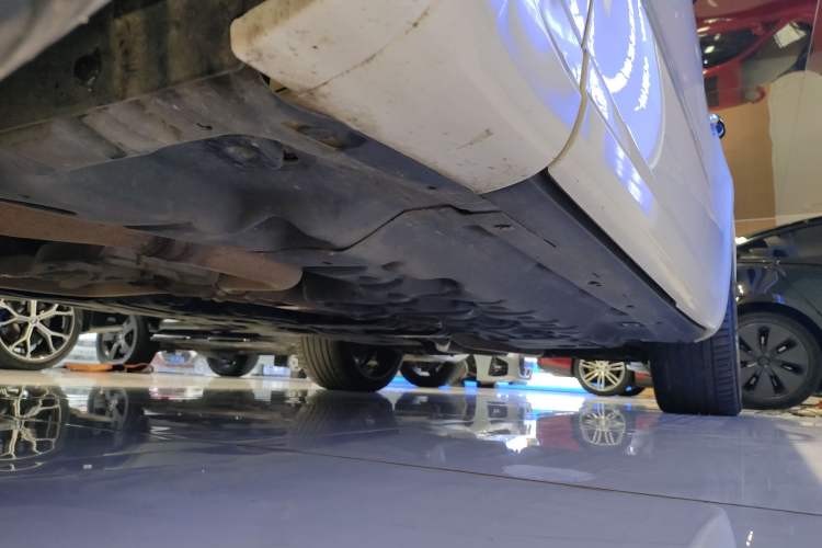 Used Maserati Levante 2019 3.0T Standard Version China VI Left Side Sill