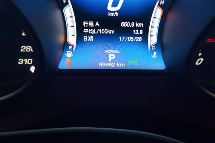 Used Maserati Levante 2019 3.0T Standard Version China VI Odometer Close Up