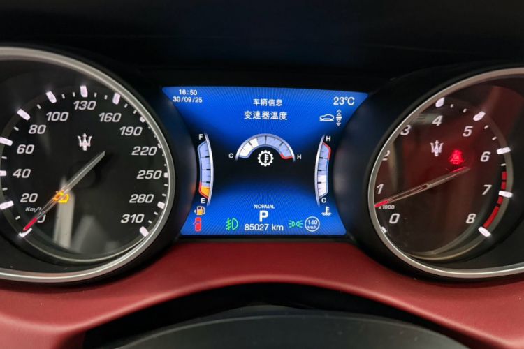 Used Maserati Levante 2019 3.0T Standard Version China VI Odometer Close Up