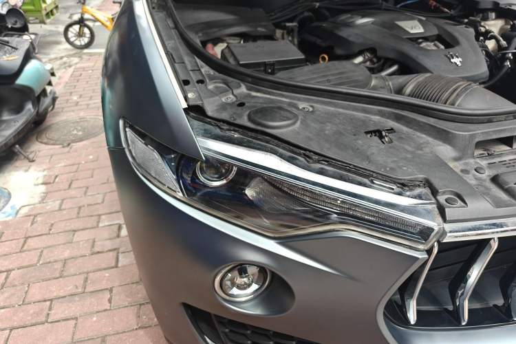 Used Maserati Levante 2019 3.0T Standard Version China VI Right Front Headlight