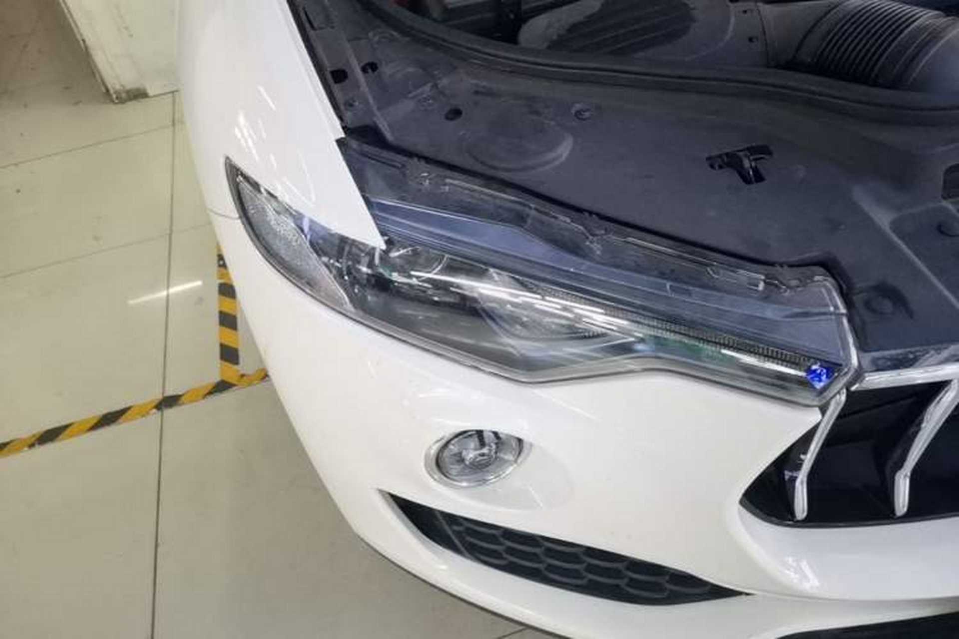 Used Maserati Levante 2019 3.0T Standard Version China V Emission Standard Right Front Headlight