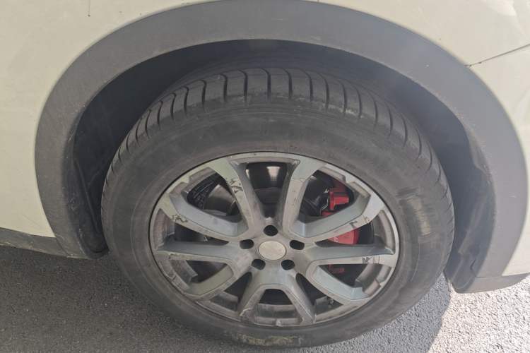 Used Maserati Levante 2019 3.0T Standard Version China V Emission Standard Right Front Wheel Hub